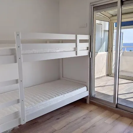 Appartement Beautiful Rooftop With Terrace And Sea View. Antibes